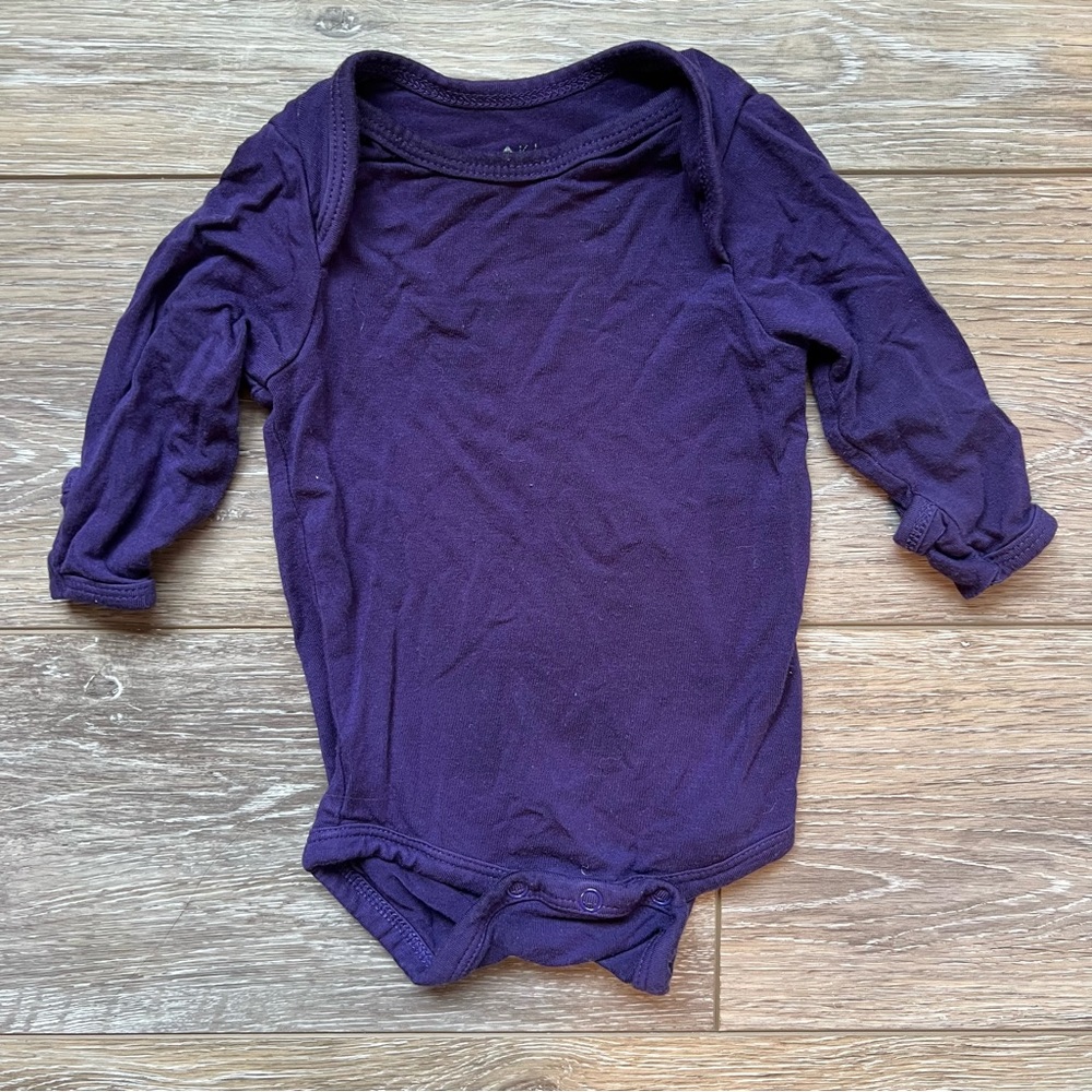 Kyte Baby NB Long Sleeve Onesie in 🍆 🧺 BUNDLE @ 3 PCS FOR $45 (see below)